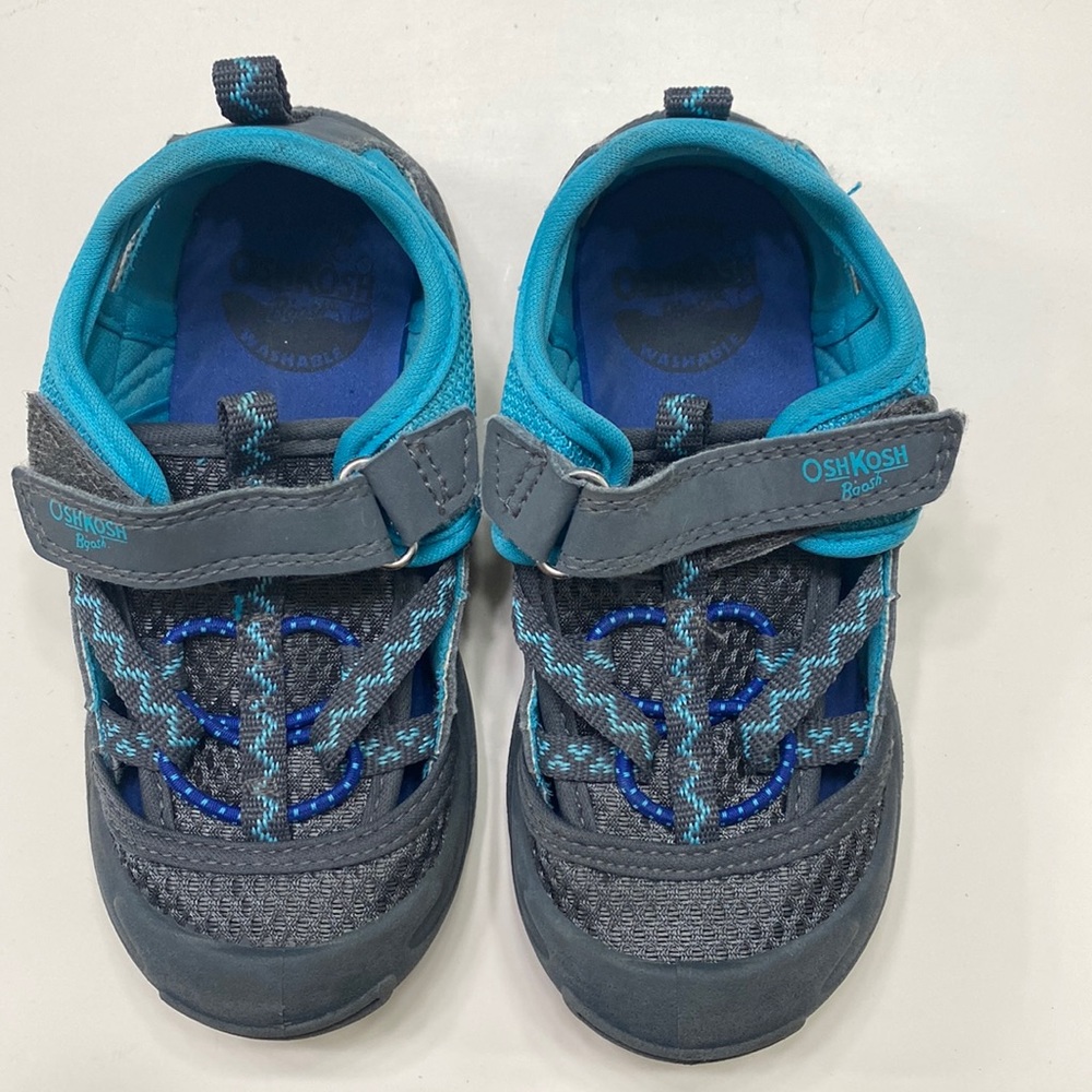 OshKosh Water Shoes